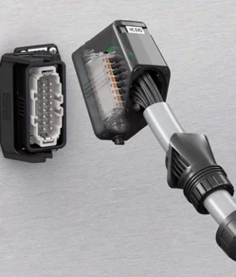 Carcasas de plástico para conectores industriales