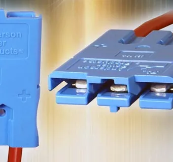 Conector industrial de tres posiciones