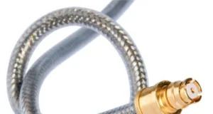 Ensamblaje de cable coaxial flexible