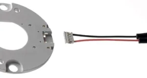 Interconexión con sustrato de plástico