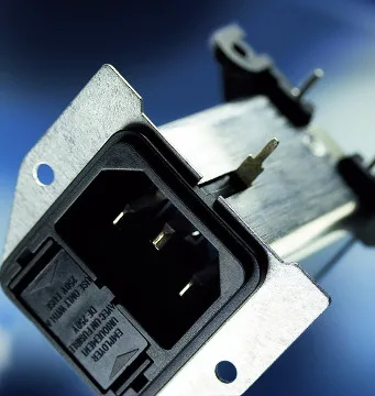 Módulos de entrada de alimentación con V-Lock