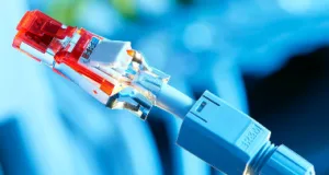 Conector de Categoría 6A para montaje en campo
