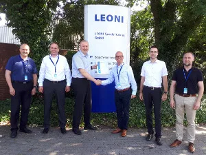 Arrow Electronics firma con Leoni Special Cables