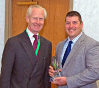 Anthony Bruggeman recibe un premio especial de Harwin