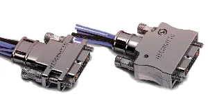 Conectores con carcasa EMC de 360°