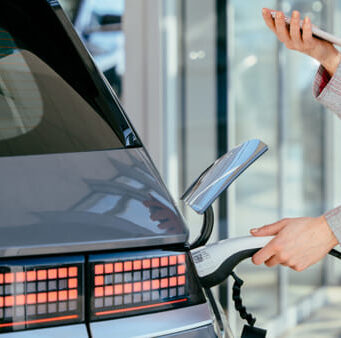 Los expertos debaten sobre la electrónica del automóvil