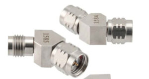 Adaptadores con ángulo de 45 grados para conexiones en serie de 1,85 mm