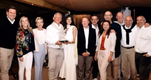 Molex entrega dos premios al distribuidor AVNET Abacus